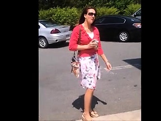 Redhead milf with marvellous legs for detail special